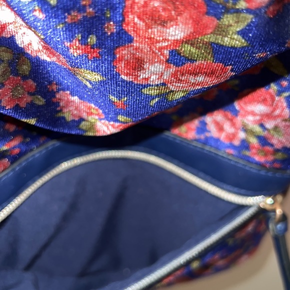 Floral Velvet Like Backpack - Picture 7 of 15